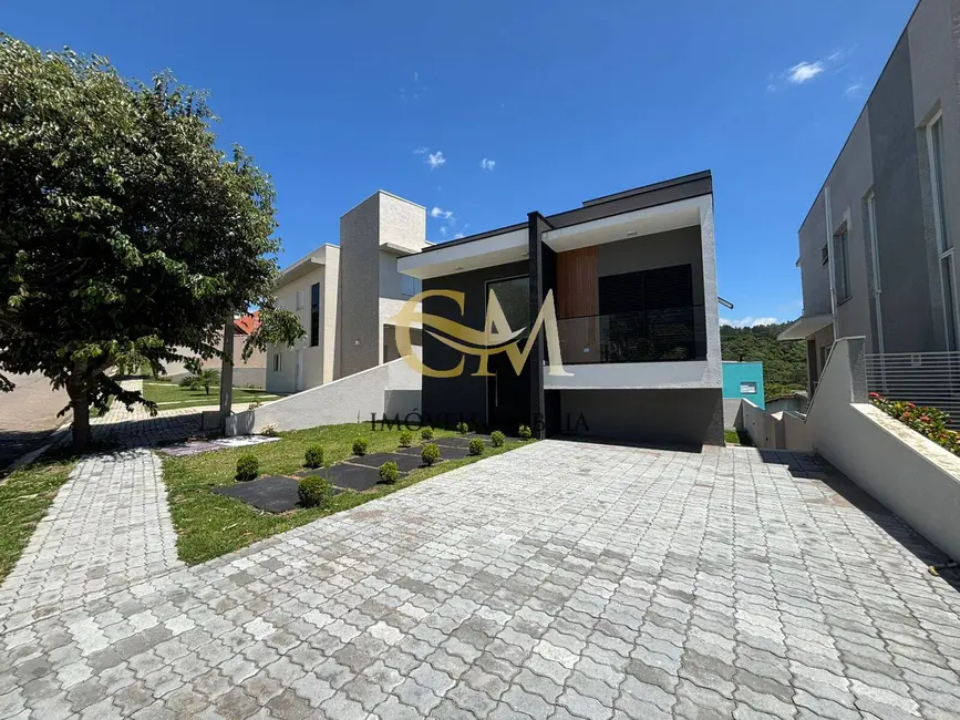 Foto 2 de Casa com 3 quartos à venda, 292m2 em Rio Abaixo, Atibaia - SP