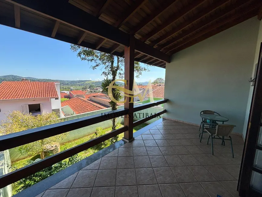 Casa com 5 quartos para alugar, 328m2 em Centro, Atibaia - SP - imagem 9 Foto 9 de Casa com 5 quartos para alugar, 328m2 em Centro, Atibaia - SP