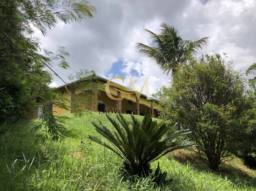 Casa com 3 quartos à venda, 1000m2 em Centro, Piracaia - SP - imagem 2 Foto 2 de Casa com 3 quartos à venda, 1000m2 em Centro, Piracaia - SP