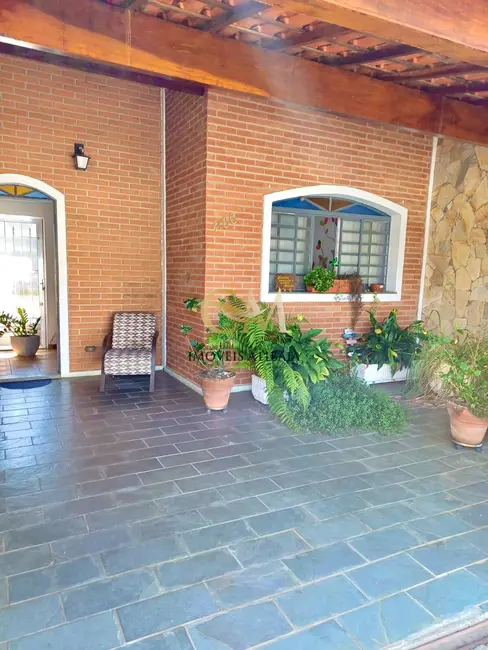 Foto 1 de Casa com 3 quartos à venda, 150m2 em Centro, Atibaia - SP