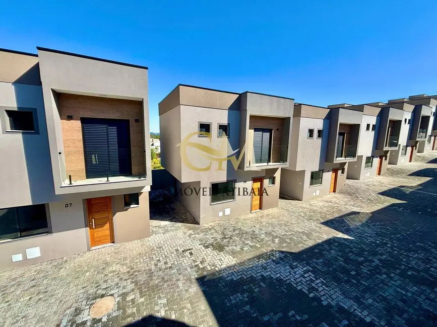 Casa com 2 quartos à venda, 100m2 em Jardim Santo Antônio, Atibaia - SP - imagem 1 Foto 1 de Casa com 2 quartos à venda, 100m2 em Jardim Santo Antônio, Atibaia - SP