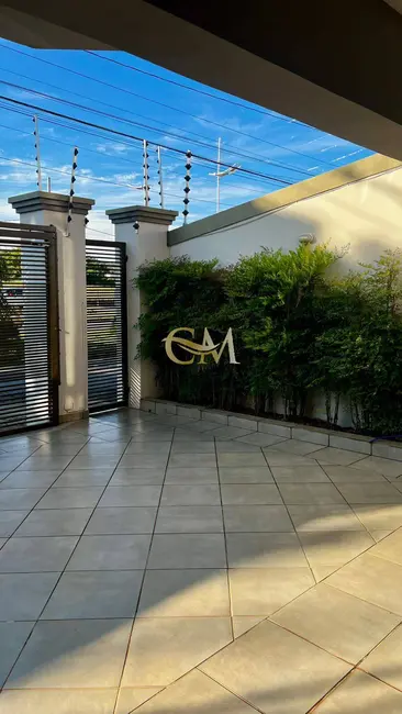 Casa com 3 quartos à venda, 320m2 em Vila Rica, Atibaia - SP - imagem 3 Foto 3 de Casa com 3 quartos à venda, 320m2 em Vila Rica, Atibaia - SP