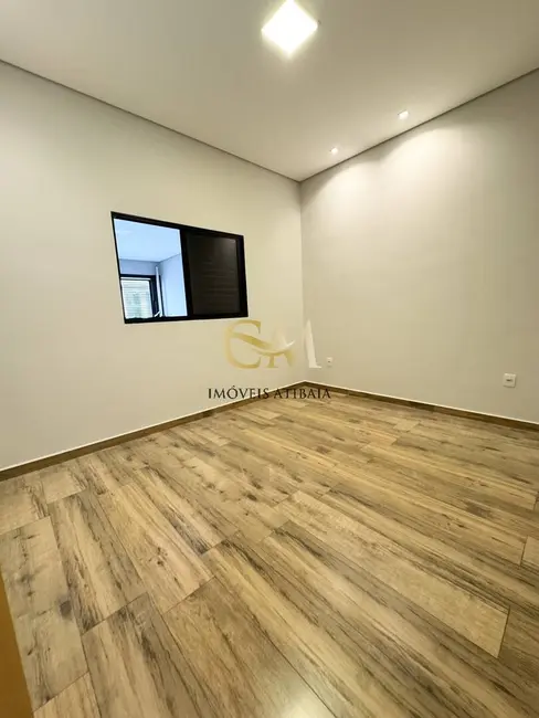 Casa com 3 quartos à venda e para alugar, 150m2 em Cidade Jardim, Braganca Paulista - SP - imagem 3 Foto 3 de Casa com 3 quartos à venda e para alugar, 150m2 em Cidade Jardim, Braganca Paulista - SP