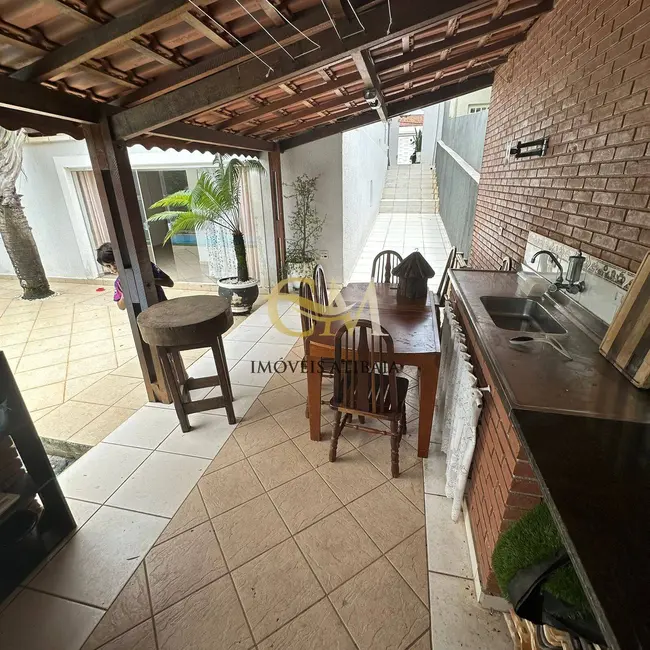 Foto 8 de Casa com 3 quartos para alugar, 390m2 em Retiro das Fontes, Atibaia - SP