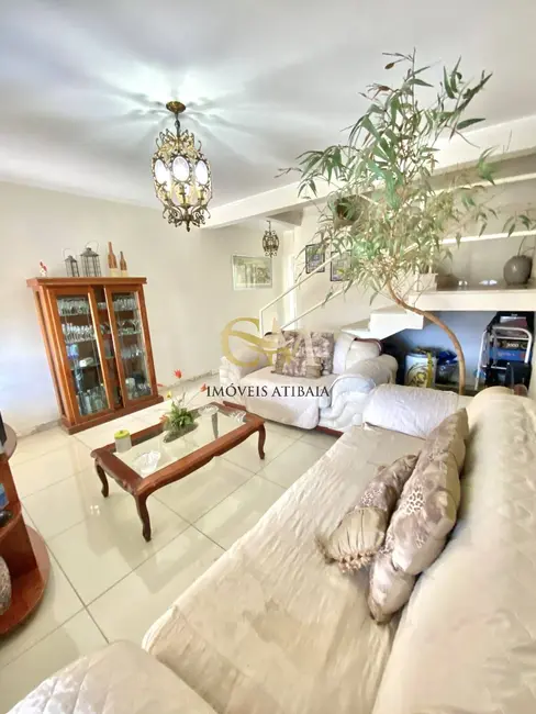 Foto 2 de Casa com 2 quartos à venda, 100m2 em Vila Mira, Atibaia - SP