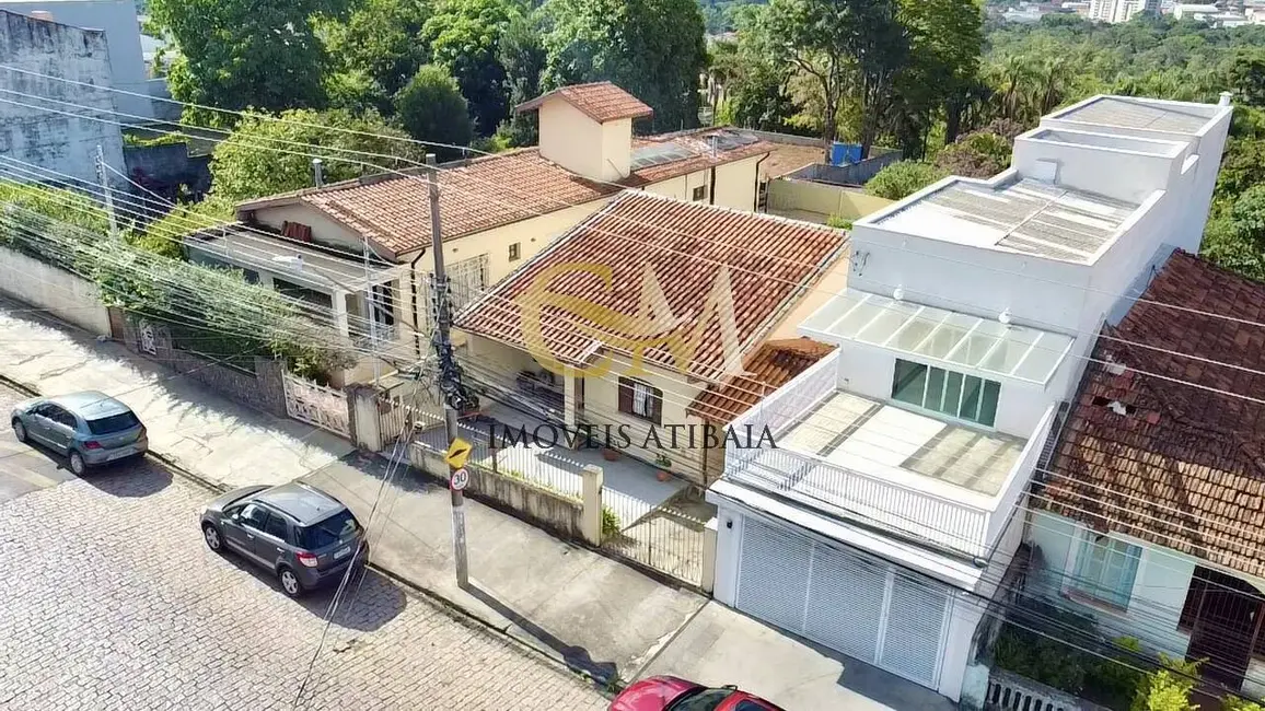 Foto 2 de Casa com 7 quartos à venda, 180m2 em Centro, Atibaia - SP