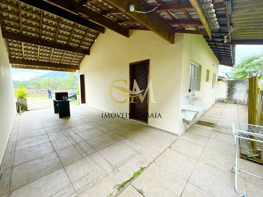 Foto 2 de Casa com 2 quartos para alugar, 170m2 em Jardim Shangri-Lá, Atibaia - SP