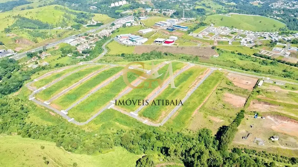 Foto 1 de Terreno / Lote à venda, 3600m2 em Atibaia - SP