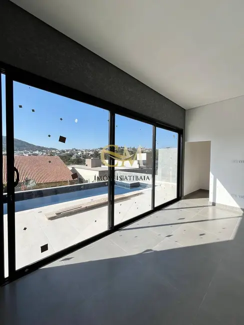 Foto 4 de Casa com 3 quartos à venda, 360m2 em Chácaras Maringá, Atibaia - SP