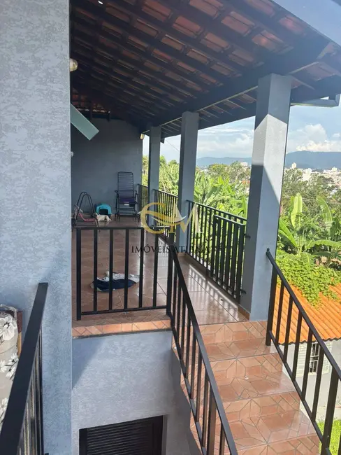 Foto 2 de Casa com 4 quartos à venda, 640m2 em Campos de Atibaia, Atibaia - SP