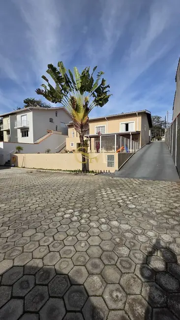 Casa com 4 quartos à venda e para alugar, 900m2 em Vila Santista, Atibaia - SP - imagem 3 Foto 3 de Casa com 4 quartos à venda e para alugar, 900m2 em Vila Santista, Atibaia - SP