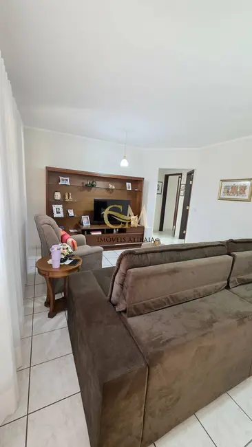 Casa com 2 quartos à venda, 177m2 em Jardim Alvinópolis, Atibaia - SP - imagem 3 Foto 3 de Casa com 2 quartos à venda, 177m2 em Jardim Alvinópolis, Atibaia - SP