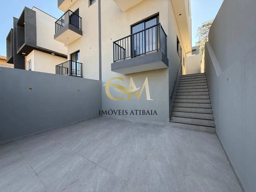 Casa com 2 quartos à venda, 104m2 em Jardim Santo Antônio, Atibaia - SP - imagem 1 Foto 1 de Casa com 2 quartos à venda, 104m2 em Jardim Santo Antônio, Atibaia - SP