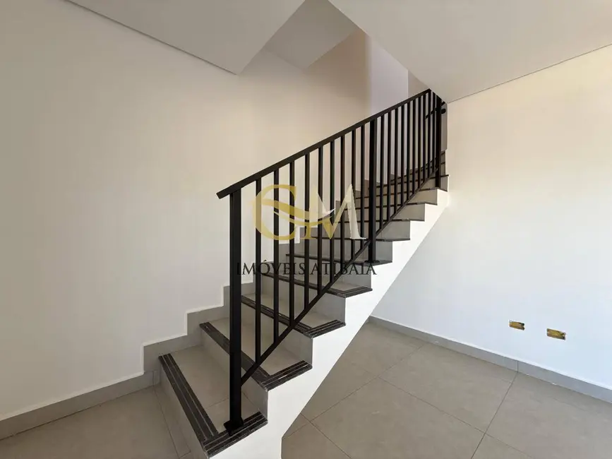 Casa com 2 quartos à venda, 104m2 em Jardim Santo Antônio, Atibaia - SP - imagem 5 Foto 5 de Casa com 2 quartos à venda, 104m2 em Jardim Santo Antônio, Atibaia - SP
