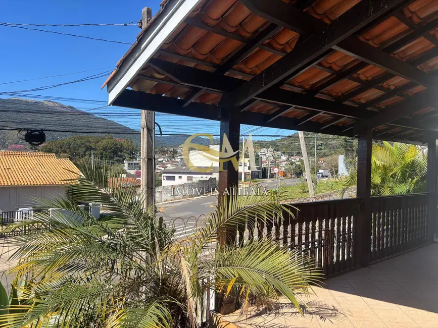 Foto 2 de Casa com 3 quartos para alugar, 300m2 em Jardim Maristela, Atibaia - SP