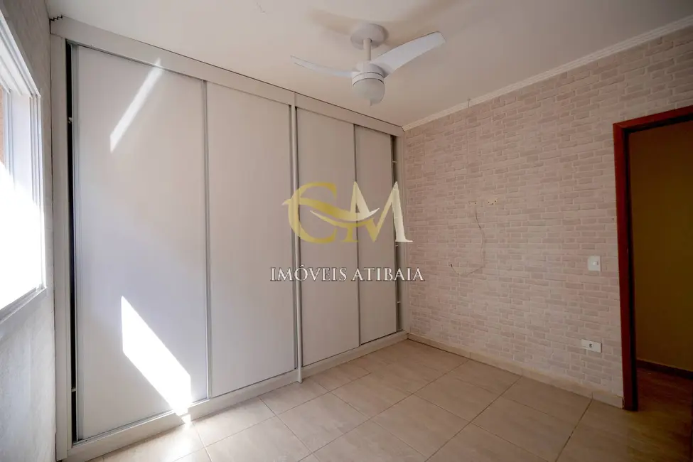 Casa com 3 quartos à venda e para alugar, 116m2 em Jardim América, Atibaia - SP - imagem 9 Foto 9 de Casa com 3 quartos à venda e para alugar, 116m2 em Jardim América, Atibaia - SP