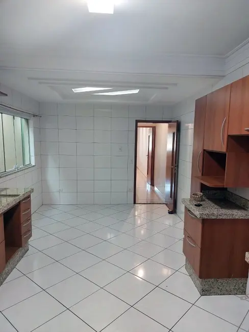 Foto 1 de Casa com 3 quartos à venda, 150m2 em Jardim Santo Elias, São Paulo - SP