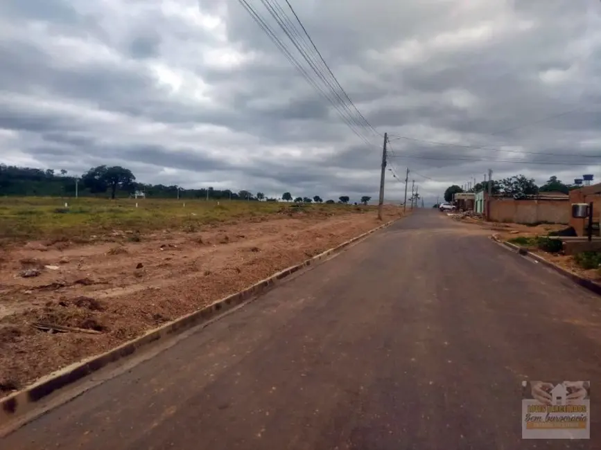 Foto 2 de Terreno / Lote à venda, 360m2 em Caldas Novas - GO