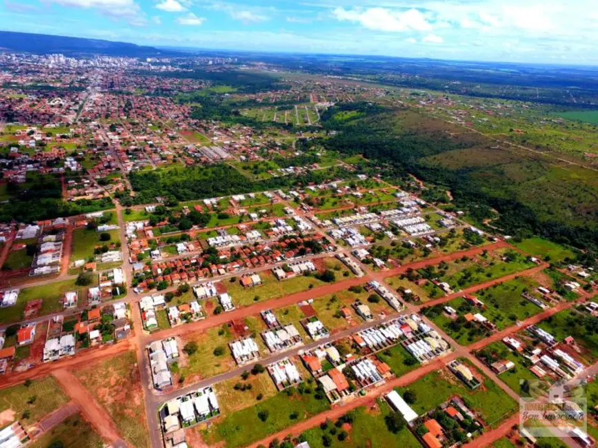 Foto 1 de Terreno / Lote à venda, 360m2 em Caldas Novas - GO