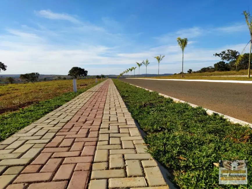 Foto 2 de Terreno / Lote à venda, 480m2 em Caldas Novas - GO