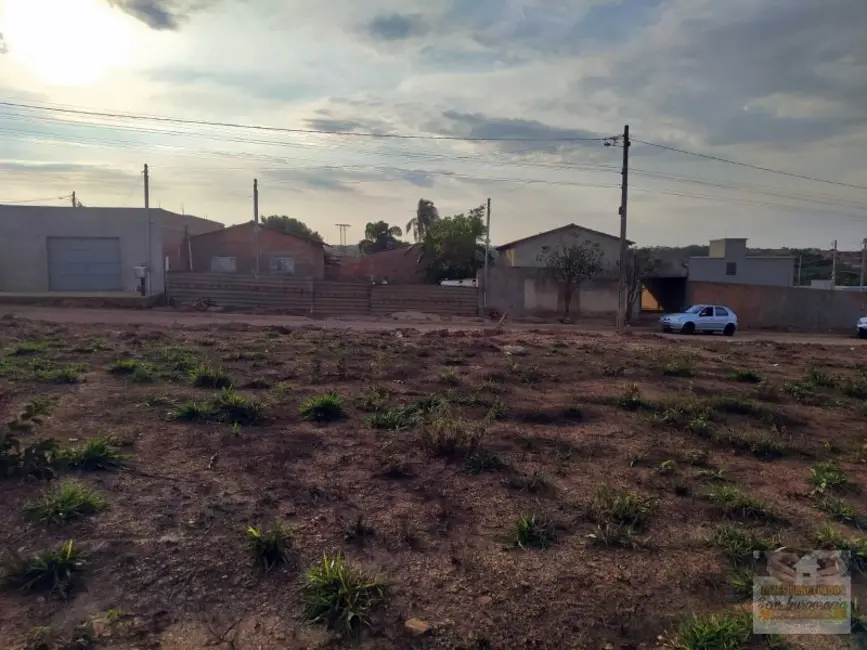 Foto 3 de Terreno / Lote à venda, 360m2 em Caldas Novas - GO