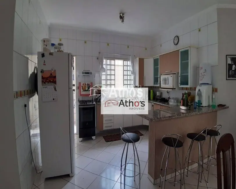 Foto 9 de Casa com 3 quartos à venda, 250m2 em Jardim Regina, Indaiatuba - SP