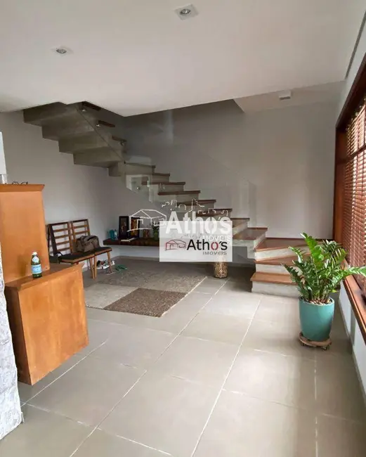 Sobrado com 3 quartos à venda e para alugar, 300m2 em Jardim Residencial Terra Nobre, Indaiatuba - SP - imagem 7 Foto 7 de Sobrado com 3 quartos à venda e para alugar, 300m2 em Jardim Residencial Terra Nobre, Indaiatuba - SP