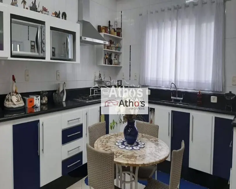 Sobrado com 4 quartos à venda, 300m2 em Jardim Villa Romana, Indaiatuba - SP - imagem 5 Foto 5 de Sobrado com 4 quartos à venda, 300m2 em Jardim Villa Romana, Indaiatuba - SP