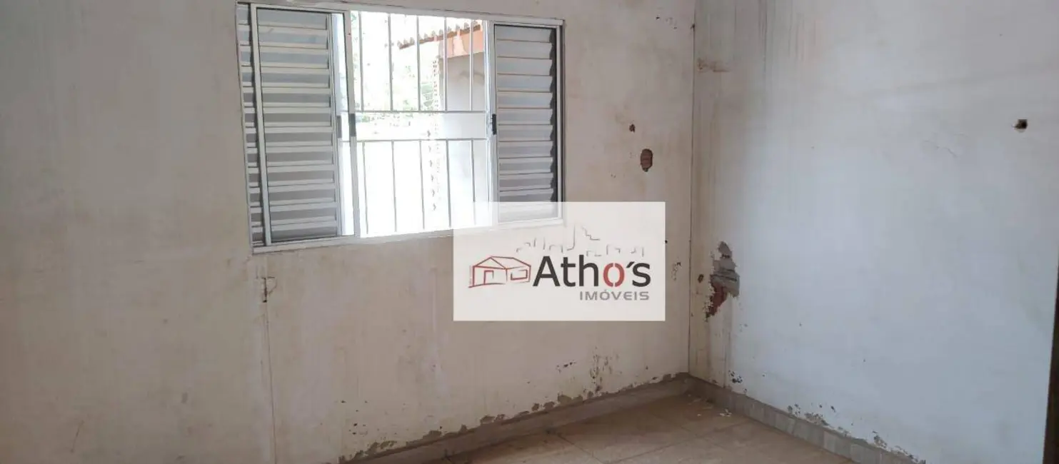 Foto 9 de Sobrado com 4 quartos à venda, 200m2 em Elias Fausto - SP