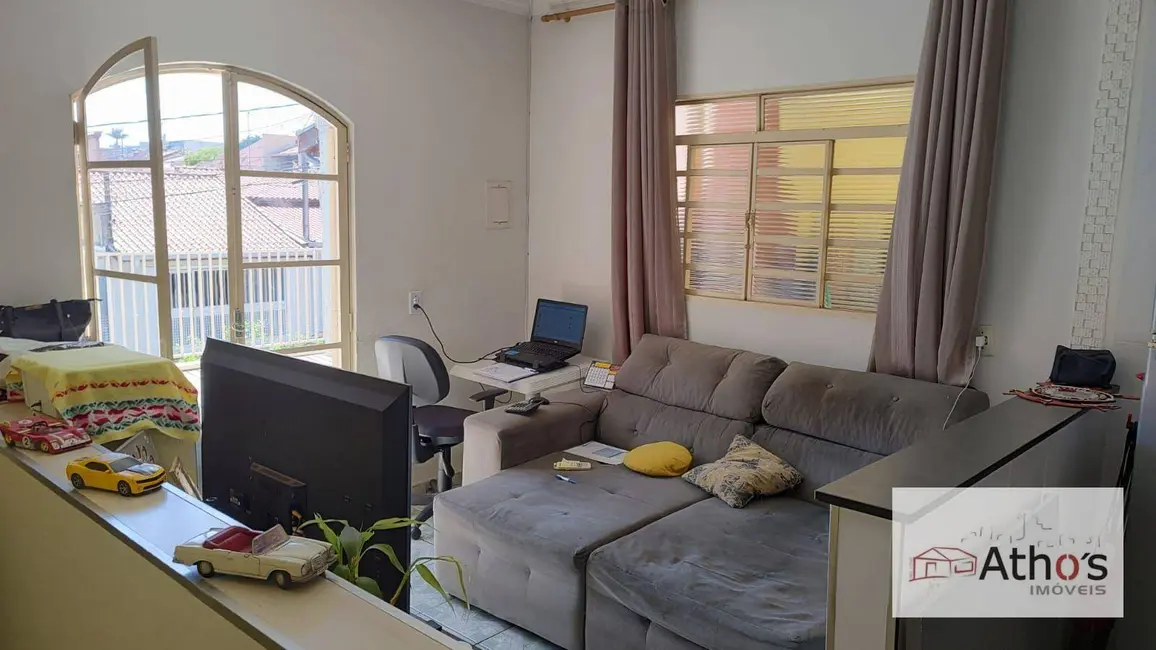 Foto 2 de Casa com 4 quartos à venda, 126m2 em Jardim Adriana, Indaiatuba - SP