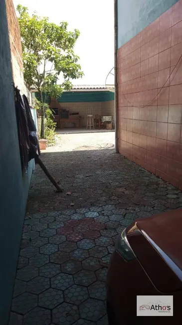 Sobrado com 4 quartos à venda, 300m2 em Iguape - SP - imagem 5 Foto 5 de Sobrado com 4 quartos à venda, 300m2 em Iguape - SP