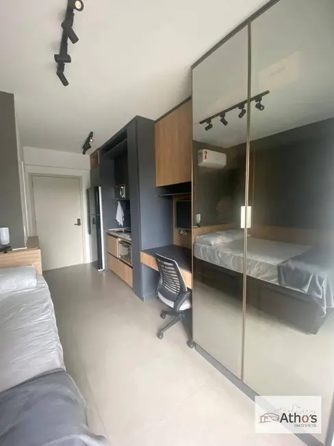 Apartamento com 1 quarto à venda, 22m2 em Jardim das Acácias, São Paulo - SP - imagem 1 Foto 1 de Apartamento com 1 quarto à venda, 22m2 em Jardim das Acácias, São Paulo - SP