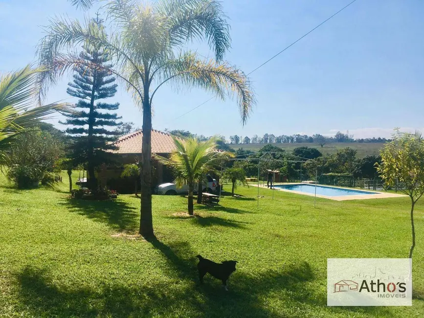 Foto 2 de Chácara com 3 quartos à venda, 2800m2 em Chácara Maracajás, Salto - SP