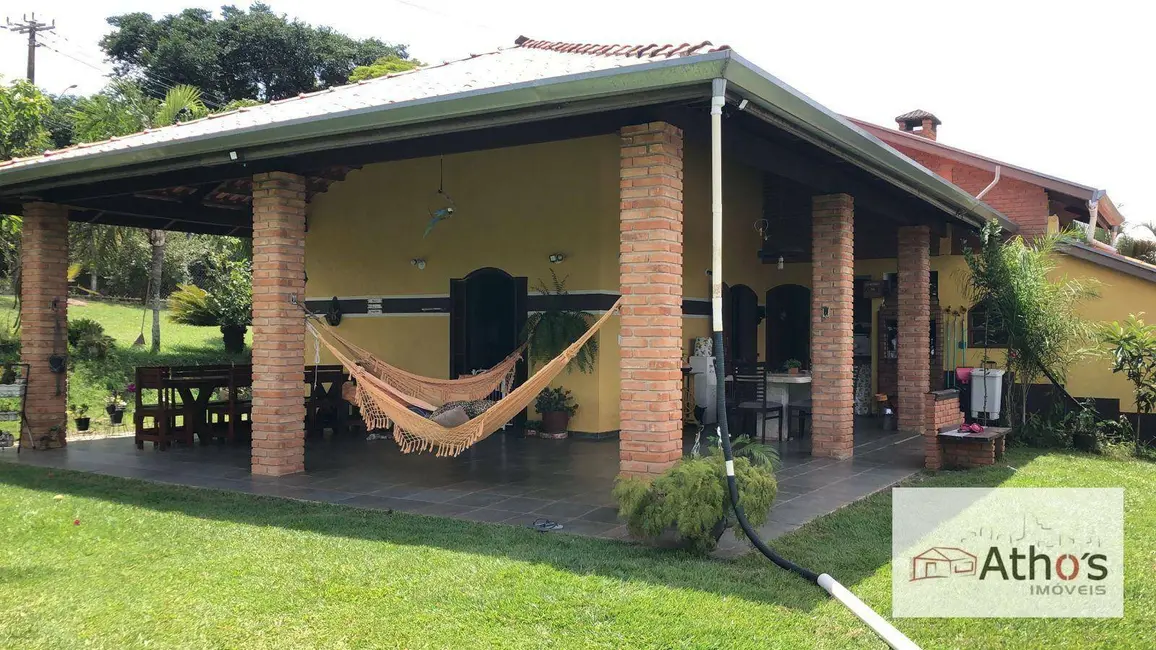 Foto 1 de Chácara com 3 quartos à venda, 2800m2 em Chácara Maracajás, Salto - SP