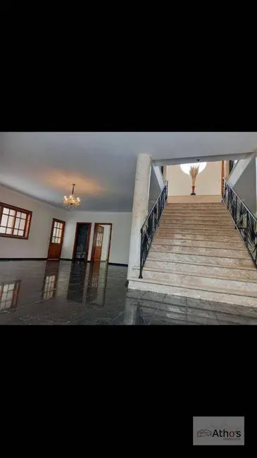 Casa com 5 quartos à venda e para alugar, 500m2 em Jardim Regina, Indaiatuba - SP - imagem 3 Foto 3 de Casa com 5 quartos à venda e para alugar, 500m2 em Jardim Regina, Indaiatuba - SP