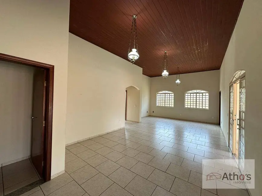 Foto 5 de Chácara com 3 quartos à venda e para alugar, 1022m2 em Colinas de Indaiatuba II, Indaiatuba - SP