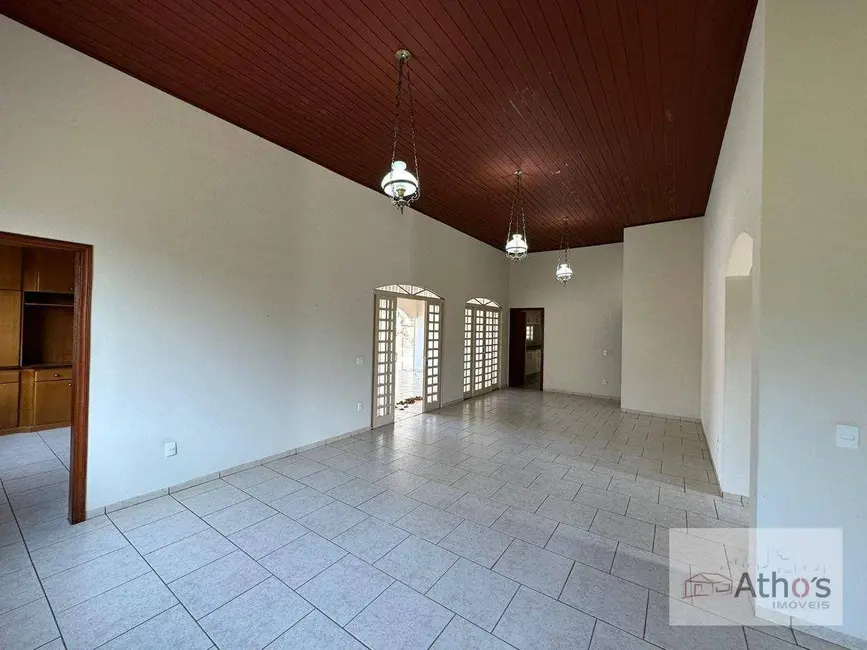 Foto 6 de Chácara com 3 quartos à venda e para alugar, 1022m2 em Colinas de Indaiatuba II, Indaiatuba - SP