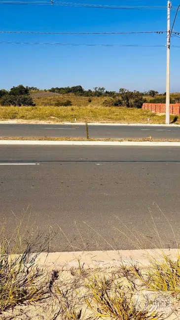 Foto 2 de Terreno / Lote à venda, 175m2 em Elias Fausto - SP