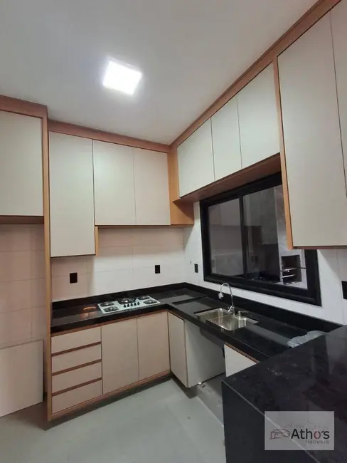 Casa com 3 quartos à venda, 150m2 em Indaiatuba - SP - imagem 4 Foto 4 de Casa com 3 quartos à venda, 150m2 em Indaiatuba - SP