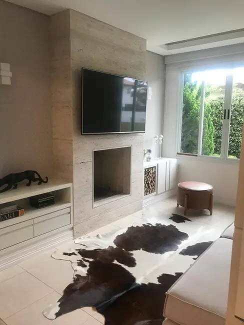 Foto 2 de Casa com 4 quartos para alugar, 450m2 em Jurerê, Florianopolis - SC