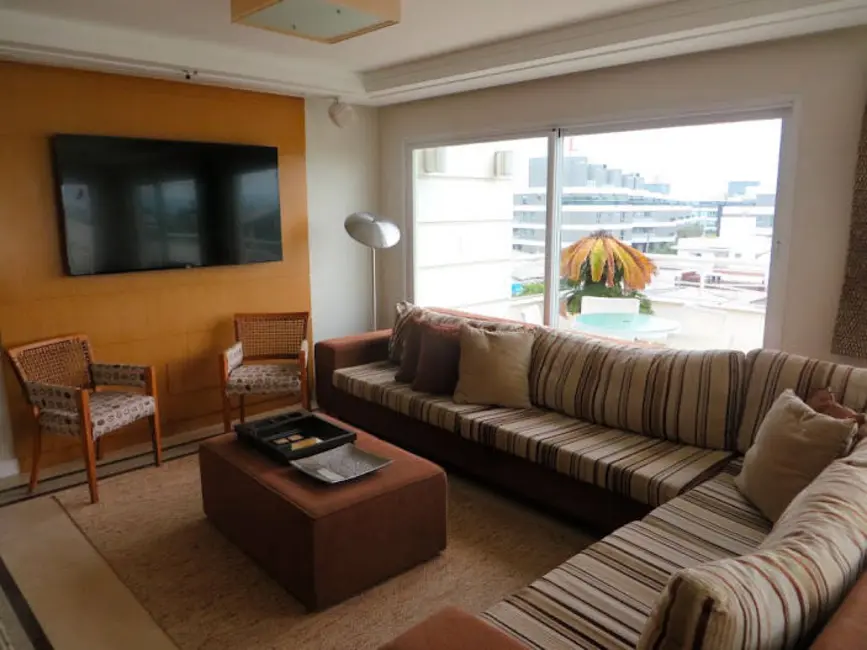 Cobertura com 3 quartos para alugar, 262m2 em Jurerê Internacional, Florianopolis - SC - imagem 3 Foto 3 de Cobertura com 3 quartos para alugar, 262m2 em Jurerê Internacional, Florianopolis - SC