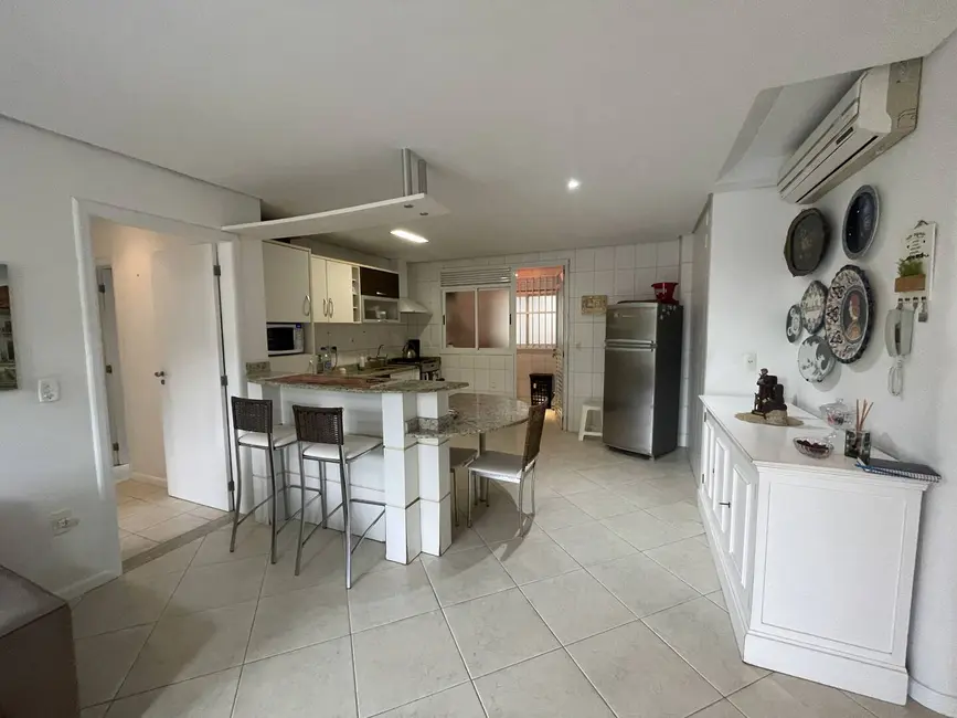 Foto 4 de Apartamento com 2 quartos à venda, 100m2 em Jurerê, Florianopolis - SC