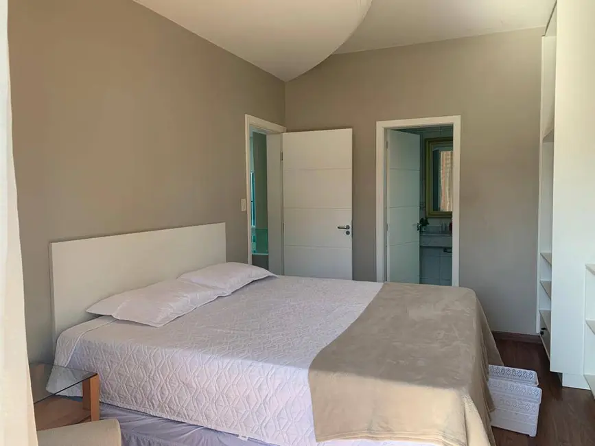 Foto 15 de Casa com 6 quartos para alugar, 380m2 em Jurerê Internacional, Florianopolis - SC