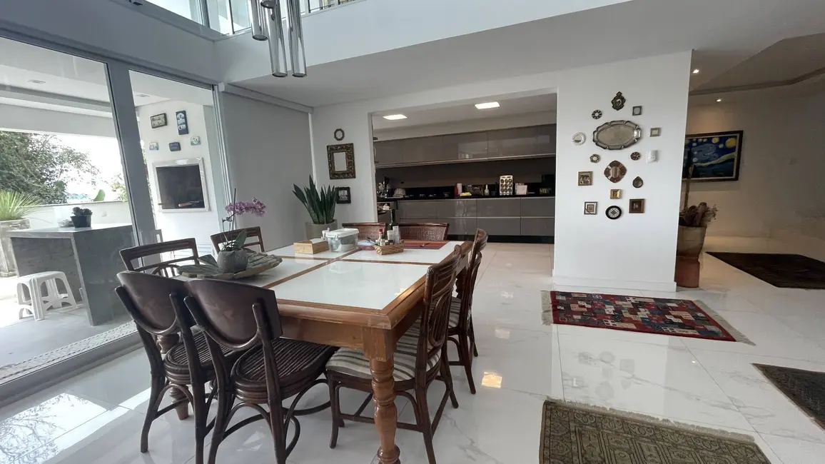 Foto 6 de Apartamento com 4 quartos à venda, 240m2 em Canasvieiras, Florianopolis - SC
