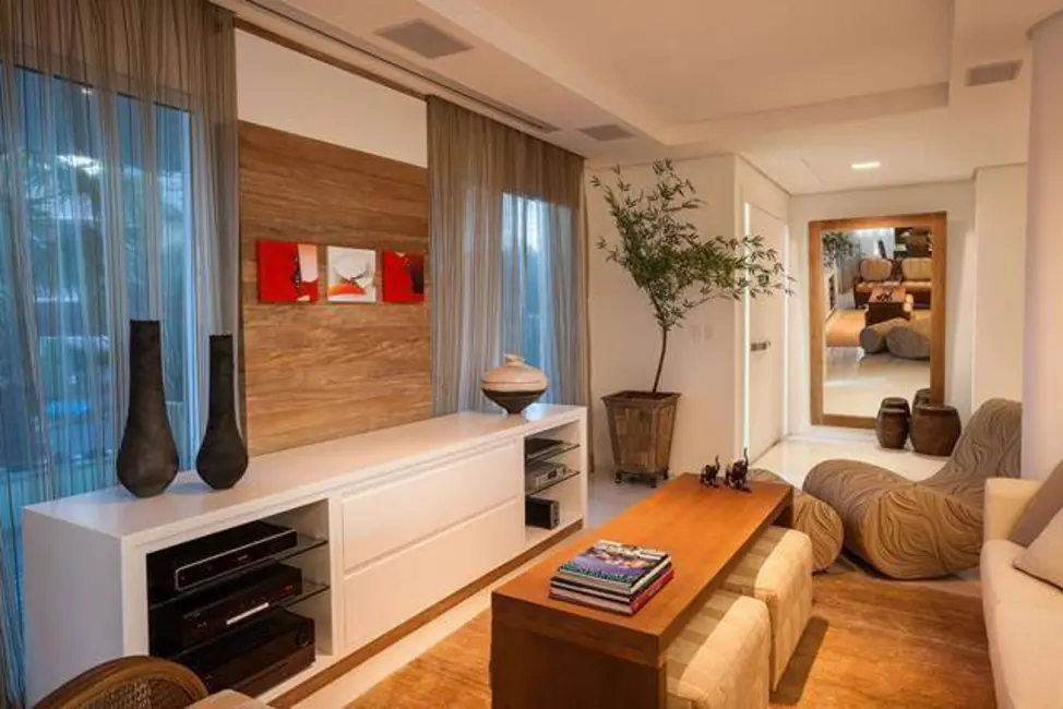 Foto 2 de Casa com 4 quartos à venda e para alugar, 280m2 em Jurerê Internacional, Florianopolis - SC