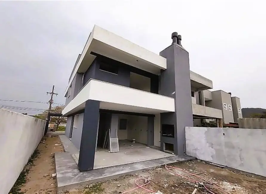 Casa com 3 quartos à venda, 170m2 em São João do Rio Vermelho, Florianopolis - SC - imagem 8 Foto 8 de Casa com 3 quartos à venda, 170m2 em São João do Rio Vermelho, Florianopolis - SC