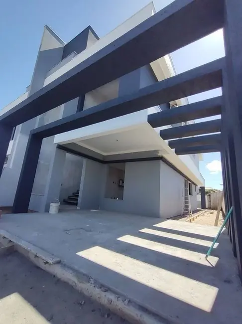 Casa com 3 quartos à venda, 170m2 em São João do Rio Vermelho, Florianopolis - SC - imagem 6 Foto 6 de Casa com 3 quartos à venda, 170m2 em São João do Rio Vermelho, Florianopolis - SC