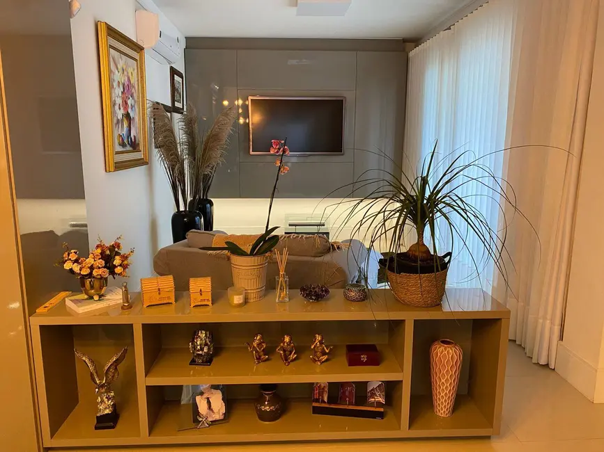 Foto 42 de Casa com 5 quartos para alugar, 280m2 em Jurerê, Florianopolis - SC