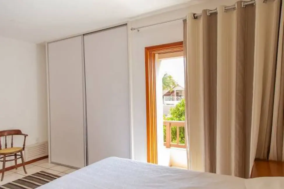 Foto 8 de Casa com 4 quartos para alugar, 280m2 em Jurerê Internacional, Florianopolis - SC