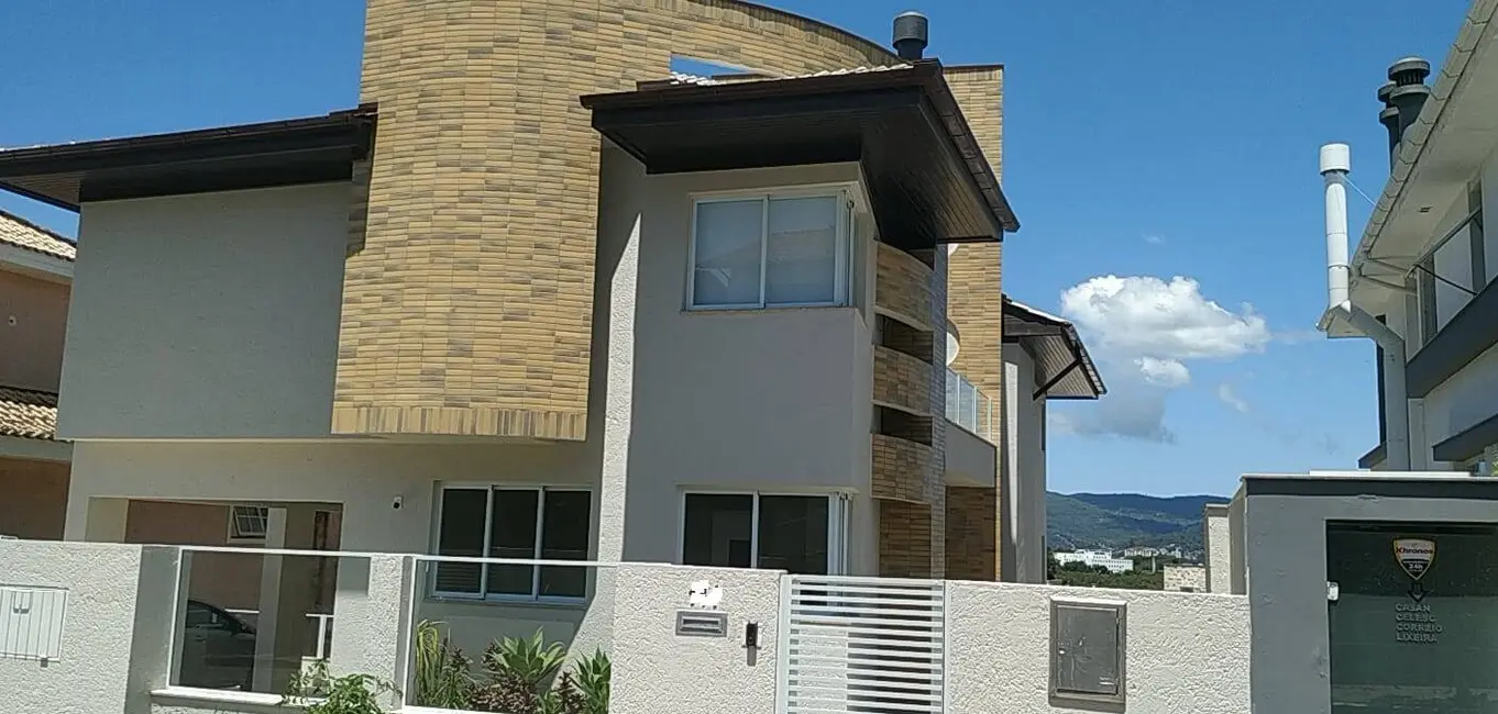 Foto 1 de Casa com 4 quartos à venda, 567m2 em João Paulo, Florianopolis - SC